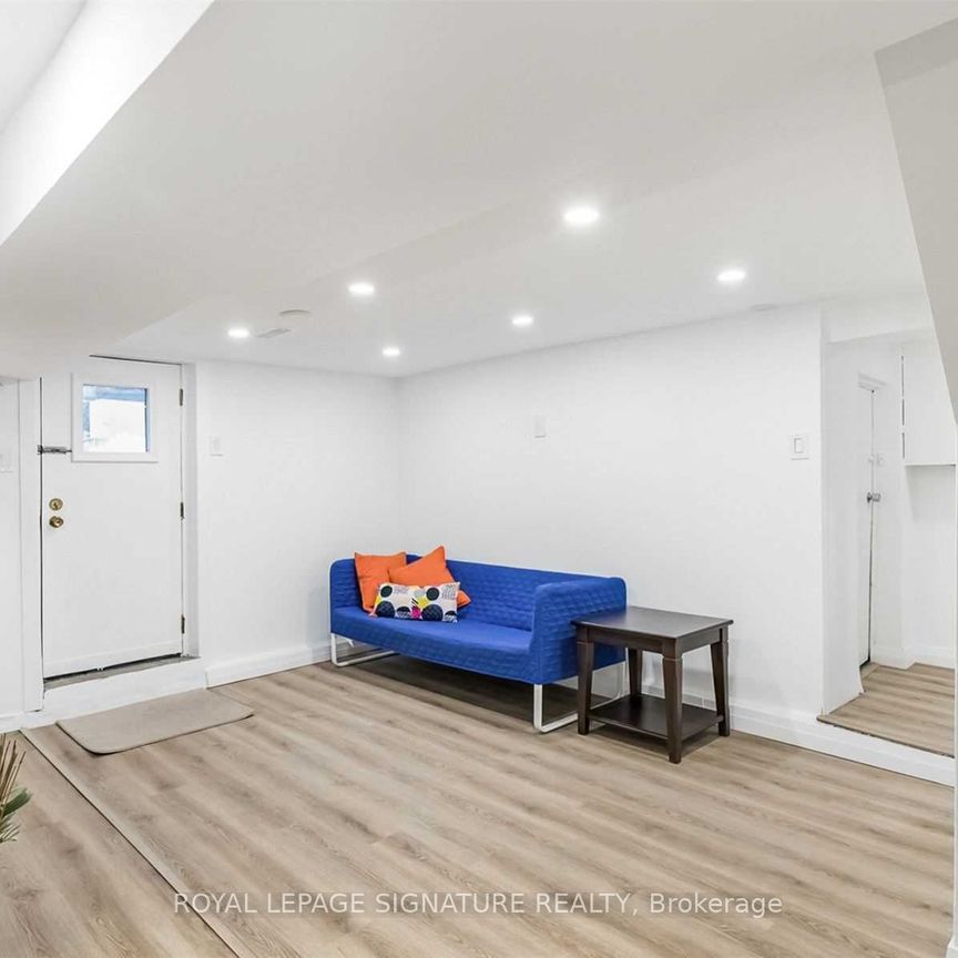 For Lease - 419 Crawford Street, Toronto, Ontario - Photo 1