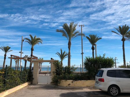 Piso de alquiler en Avenida de Niza, Playa de San Juan - Photo 3