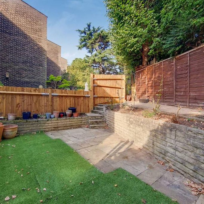 4 bedroom house to rent - Photo 1