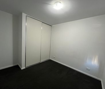 Upstairs 2 bedroom unit - Photo 1