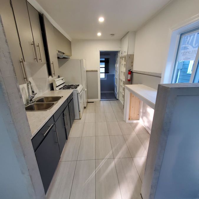 Gorgeous 2 Bedroom Home in West Windsor - Photo 1