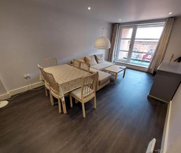 2 bedroom apartment to rent - Photo 2