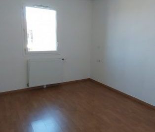 T3 AVEC LOGGIA ET 1 PARKING - Photo 2