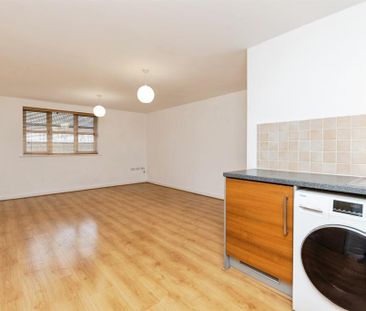 1 bedroom property to rent - Photo 3