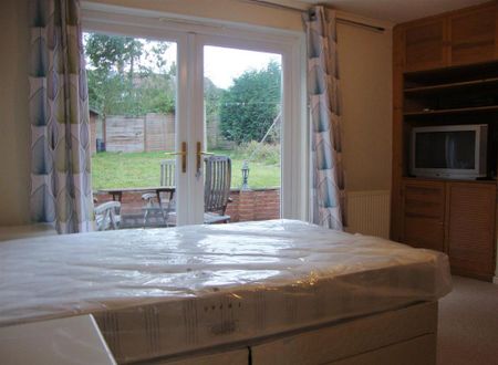 3 bedroom house to rent - Photo 3