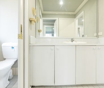 15 Wollaton Grove, Oakhurst NSW 2761 - House For Rent | Domain - Photo 3