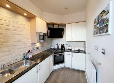 3 bedroom apartment to rent - Photo 5