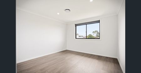 Spacious Brand New 5-Bedroom Property for Rent Near Girraween Public School - Photo 4