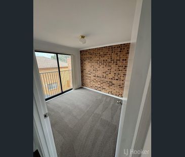 Two Bedroom Townhouse - Photo 2