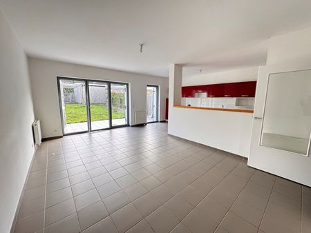 Location Maison 5 pièces 118m² - Photo 2