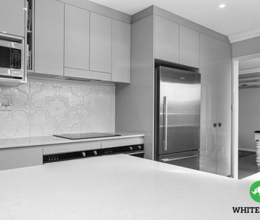 16 Ullamulla Crescent, Queanbeyan NSW 2620 - House For Rent | Domain - Photo 5