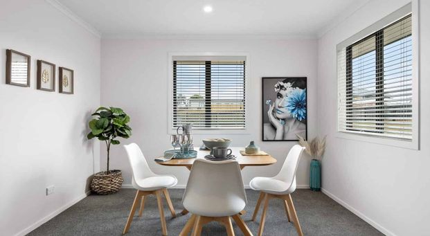 MORRINSVILLE - FOUR BEDROOMS - Photo 1