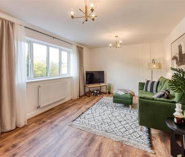 2 bedroom detached bungalow to rent - Photo 2