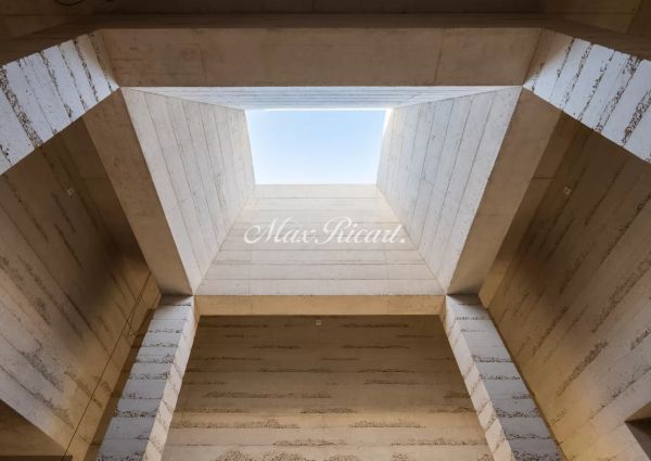 Exclusiva casa de obra nueva en Sarriá, galardonada con el Premio FAD 2024