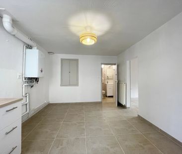 Location Maison 2 pièces 44m² LE MAY SUR EVRE 49122 - Photo 4