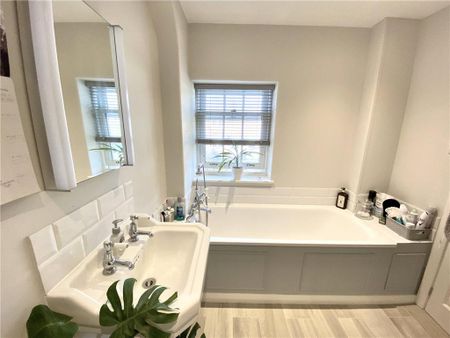 1 bedroom semi-detached house to rent - Photo 4