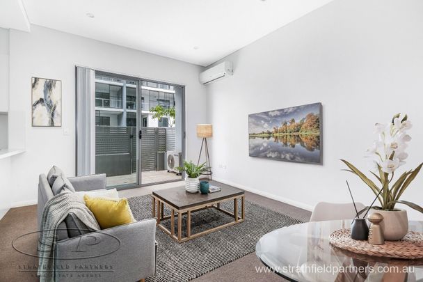 Modern 2 Bedroom Apartment - Photo 1