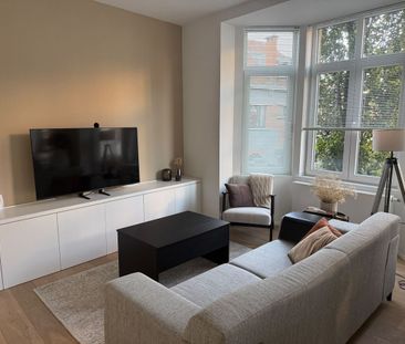 Appartement te huur in Jette voor € 1.000 met 1 slaapkamer - Foto 2