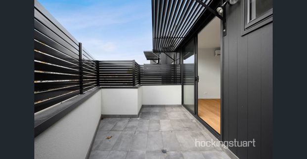 Luxury meets convenience - Photo 1