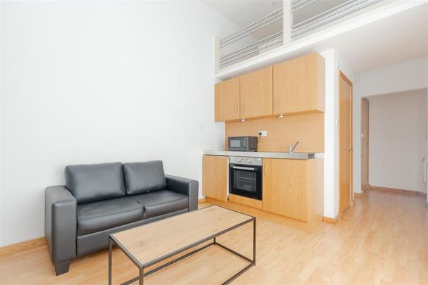 Studio to rent - Photo 1