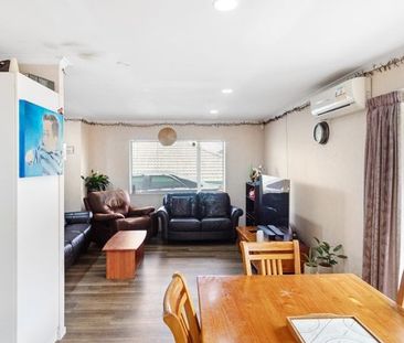 3 bedroom home in Manurewa! - Photo 6