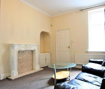 2 bedroom ground floor flat to rent - Photo 3