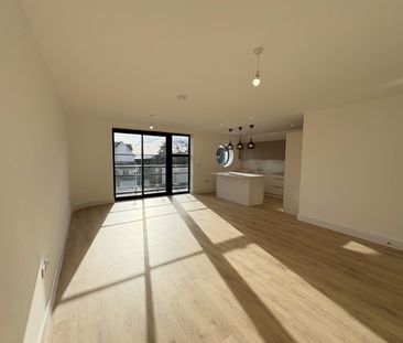 NEW BUILD 5 Burnaby Road, Bournemouth - Photo 1