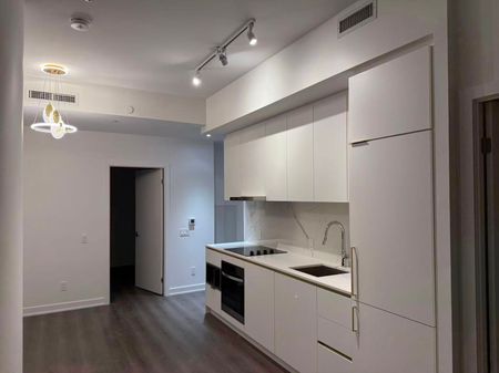 For Lease - 8 Wellesley Street Unit# 5312, Toronto, Ontario - Photo 5
