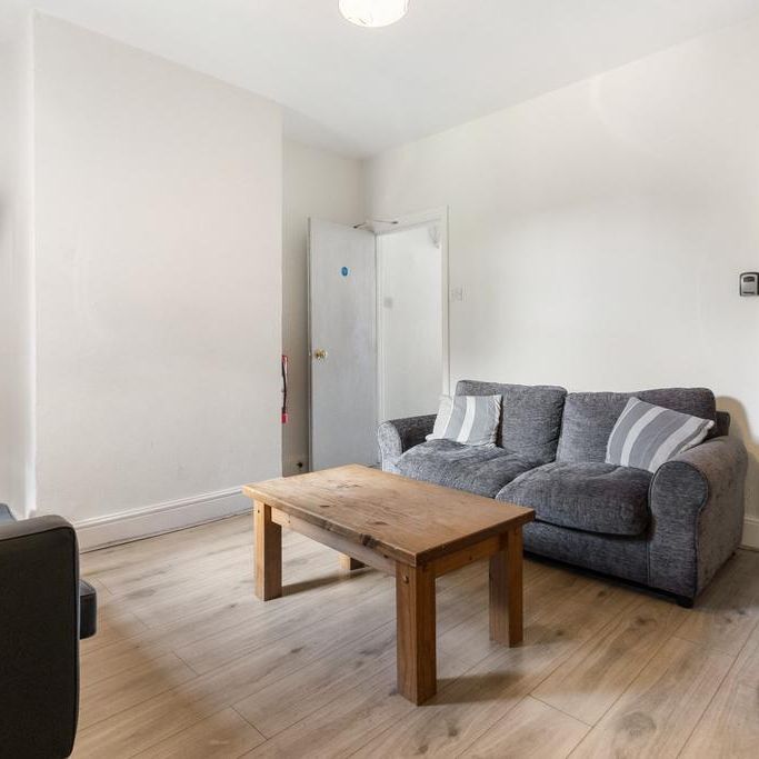 5 bedroom terraced house to rent - Photo 1