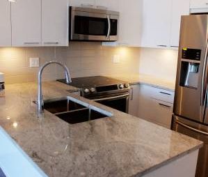 Modern 2B2B1P apartment in convenient Langley City center - Photo 2