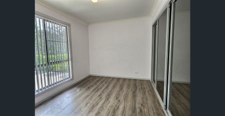 Modern Home with Alfresco & Internet Included - Photo 5