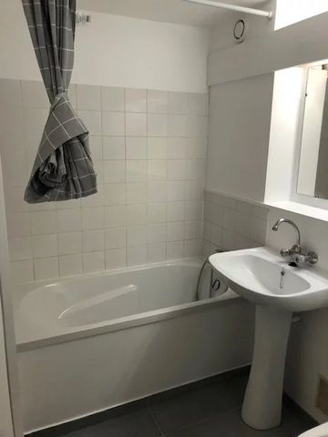 Studio de 20 m², avec place de parking. - Photo 3