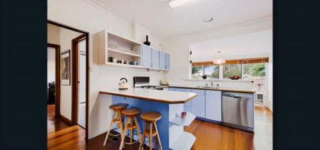 3 Bed, 1 Bath - Photo 5