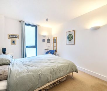 City Walk, London, SE1 3ES - Photo 5