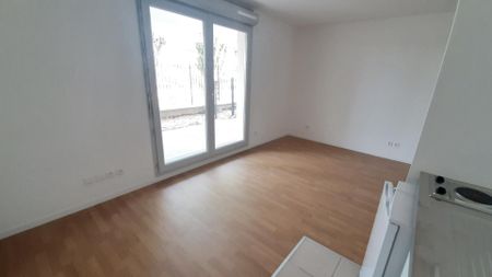 location Appartement T1 DE 27.1m² À LAGNY SUR MARNE - Photo 2