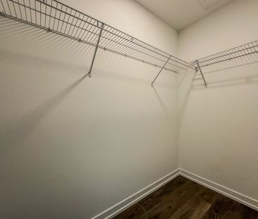 For Lease - 8 Beverley Glen Boulevard Unit# 307, Vaughan, Ontario - Photo 6