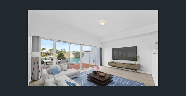 PORT SAILS ON THE CANALS - Photo 1