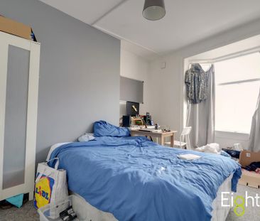 6 bedroom terraced house to rent - Photo 4