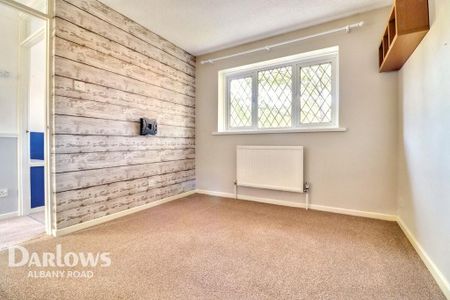 3 bedroom end of terrace house to rent - Photo 5