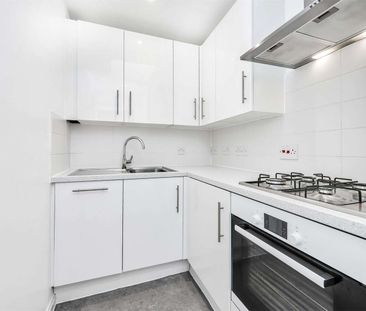 A newly decorated one bedroom flat located in the heart of Marylebone. - Photo 1