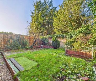 Kimberley, Bracknell, Berkshire, RG12 - Photo 2