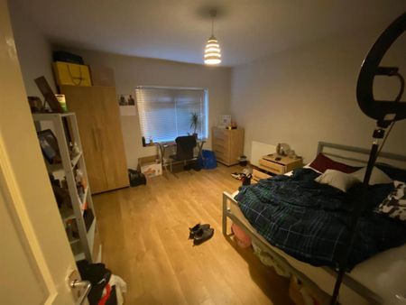 5 bedroom private hall to rent - Photo 2