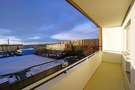 Großzügige 4-Zimmer-Wohnung mit Balkon in ruhiger, grüner Lage - Photo 3