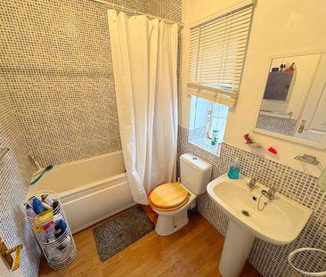 1 bedroom ground floor flat to rent - Photo 4