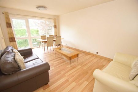 Slaid Hill Court, Alwoodley, Leeds - Photo 4