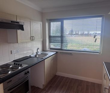 2 bedroom maisonette to rent - Photo 6