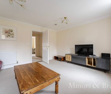 Phillipa Flowerday Plain, Norwich - Photo 1