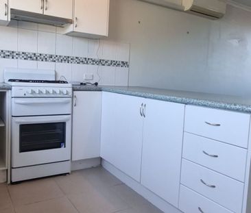 Charming Flat in Prime Location - Photo 6