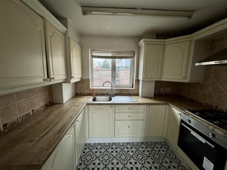 2 bedroom terraced house to rent - Photo 5