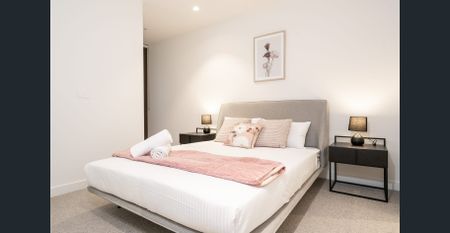 Fully Furnished 2 Bedroom and 2 Bathroom and 1 Carpark Apartment @Southbank - Photo 5